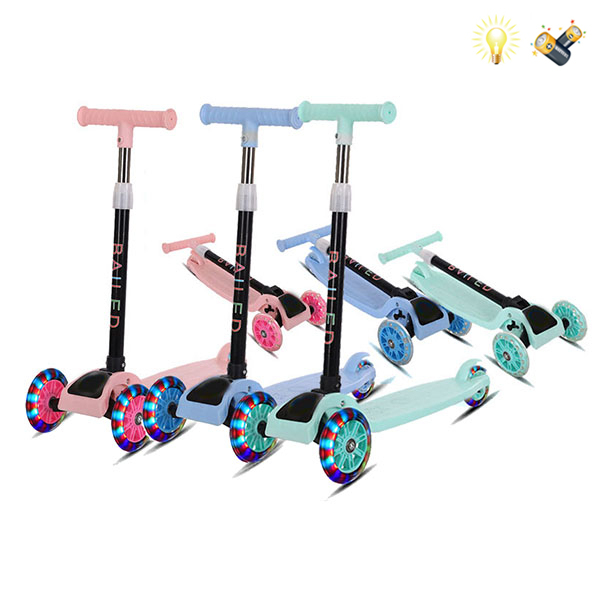 006941 Trotineta cu lunimi