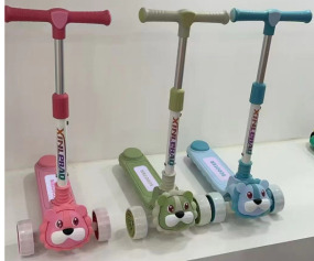 010035 Trotineta cu muzica si lumina