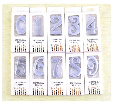 001365 Lumanare argintie cifra 8