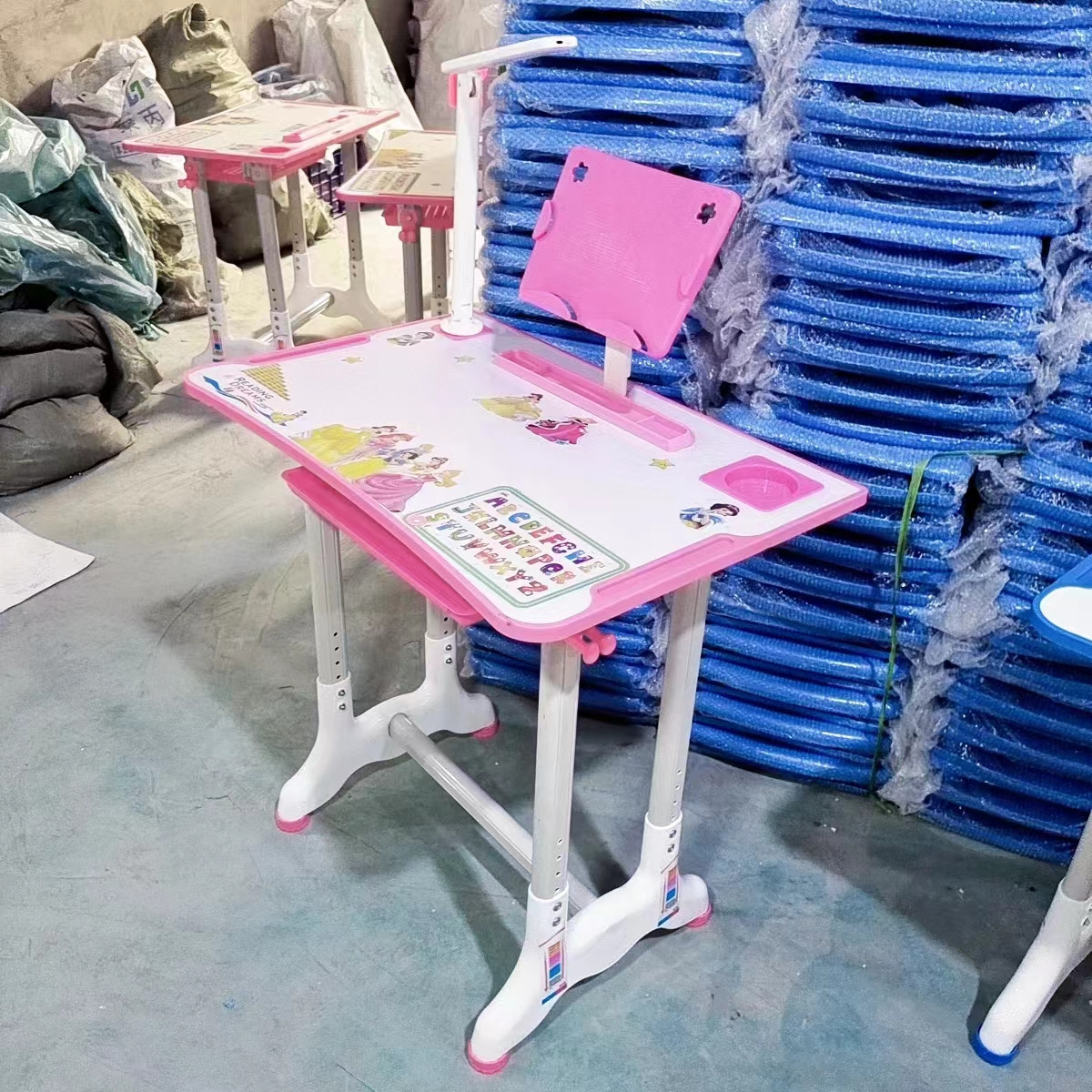 007496 Masa cu scaun - roz 45*70